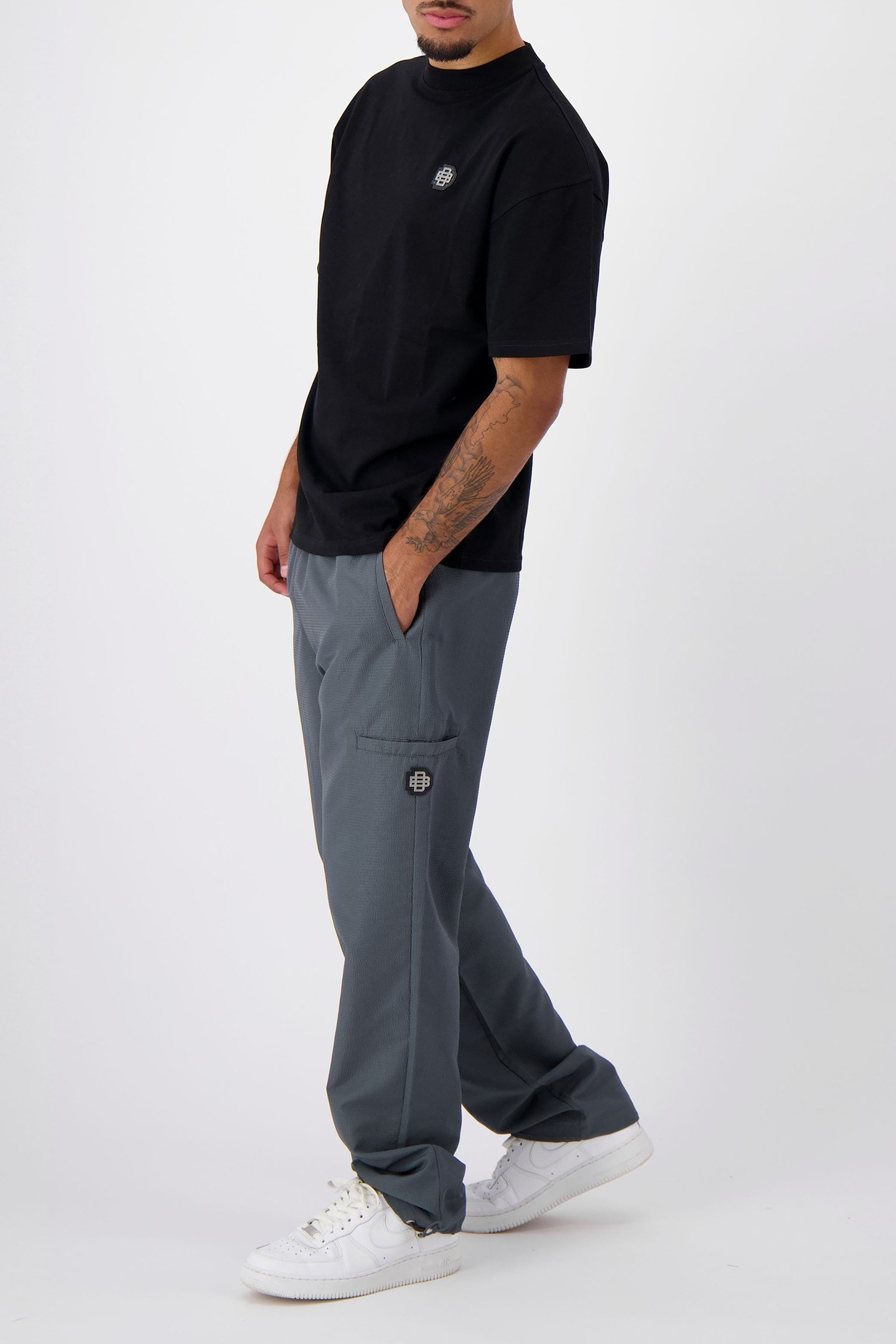 MONOGRAM T-SHIRT BLACK 4