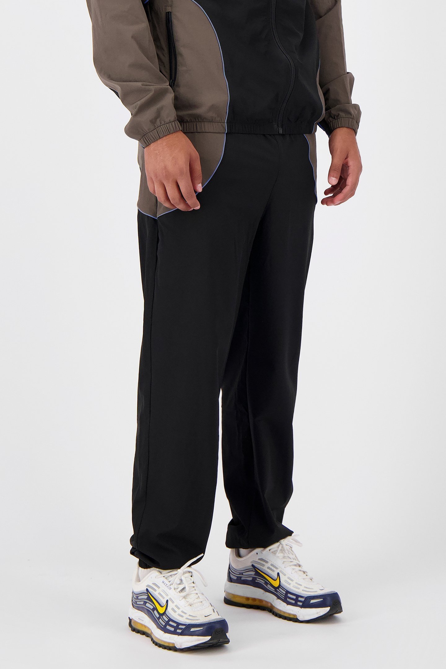 RFLCT TRACKPANTS BLACK 6