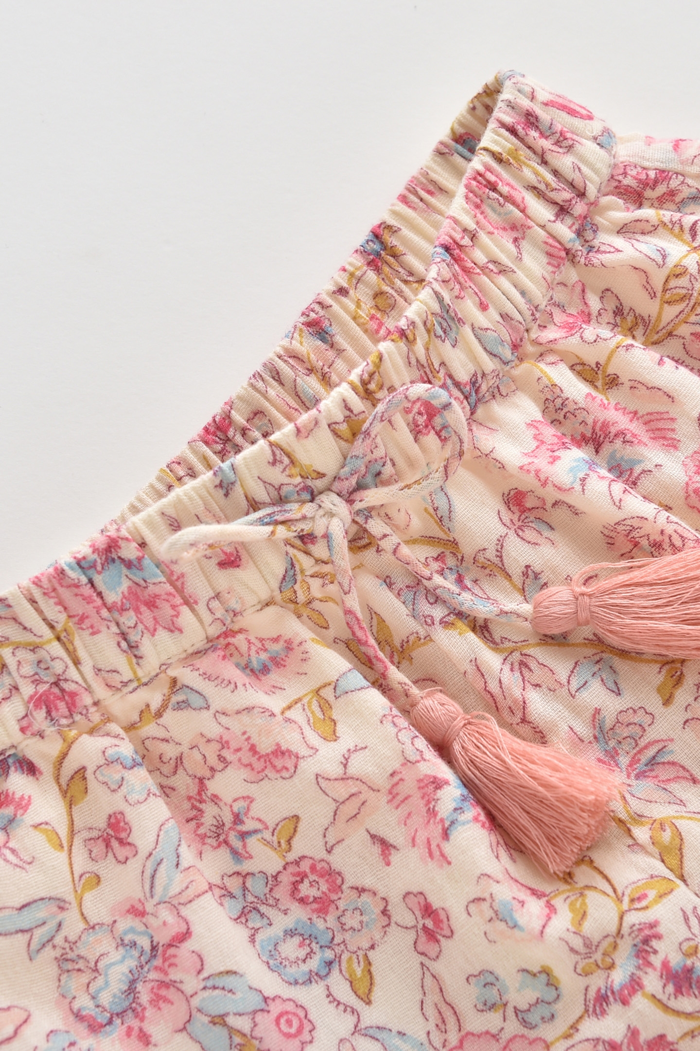 SHORTS VALLALOID CREAM PADMA MUDRA 7