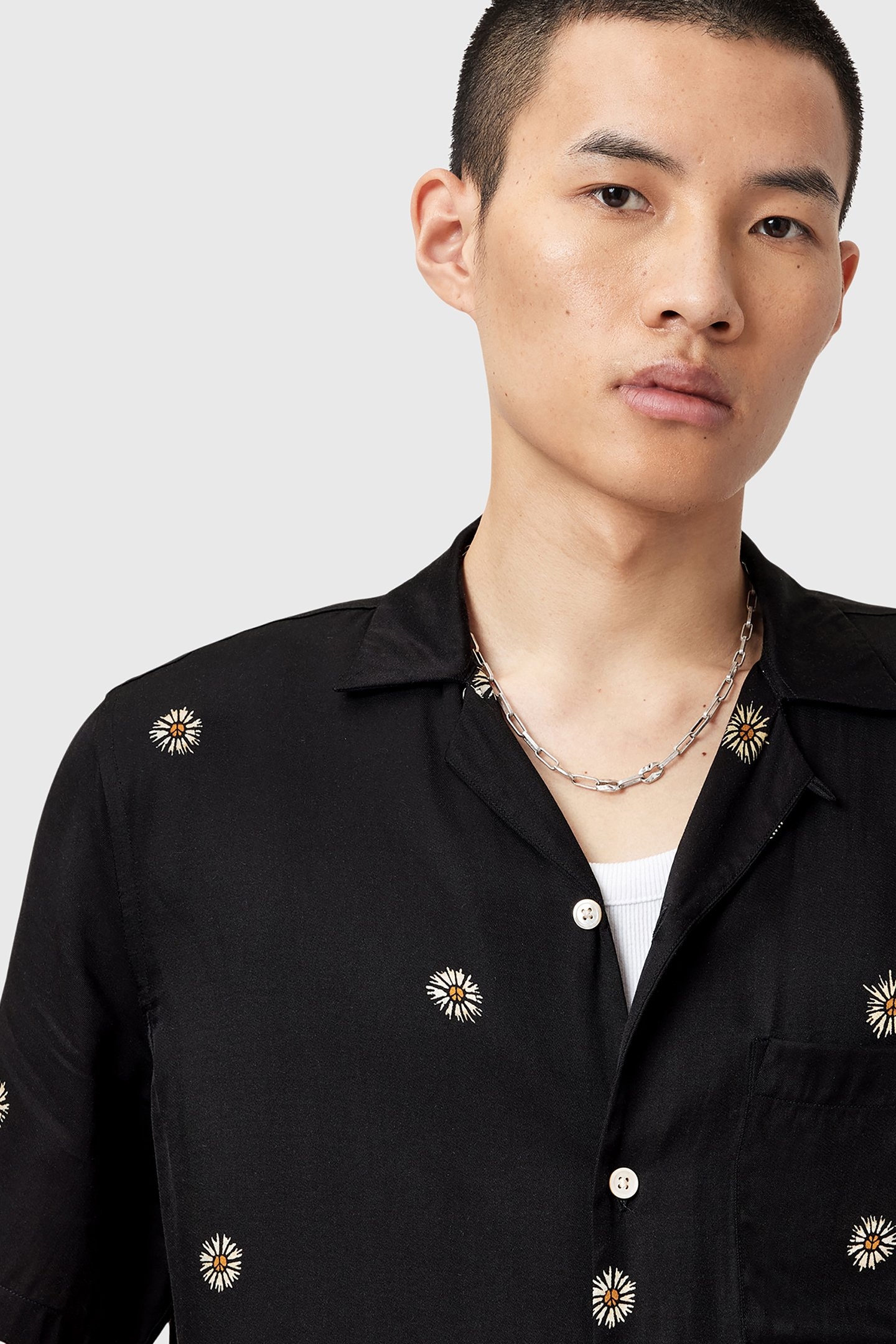 FLEUR PEACE SS SHIRT JET BLACK 6