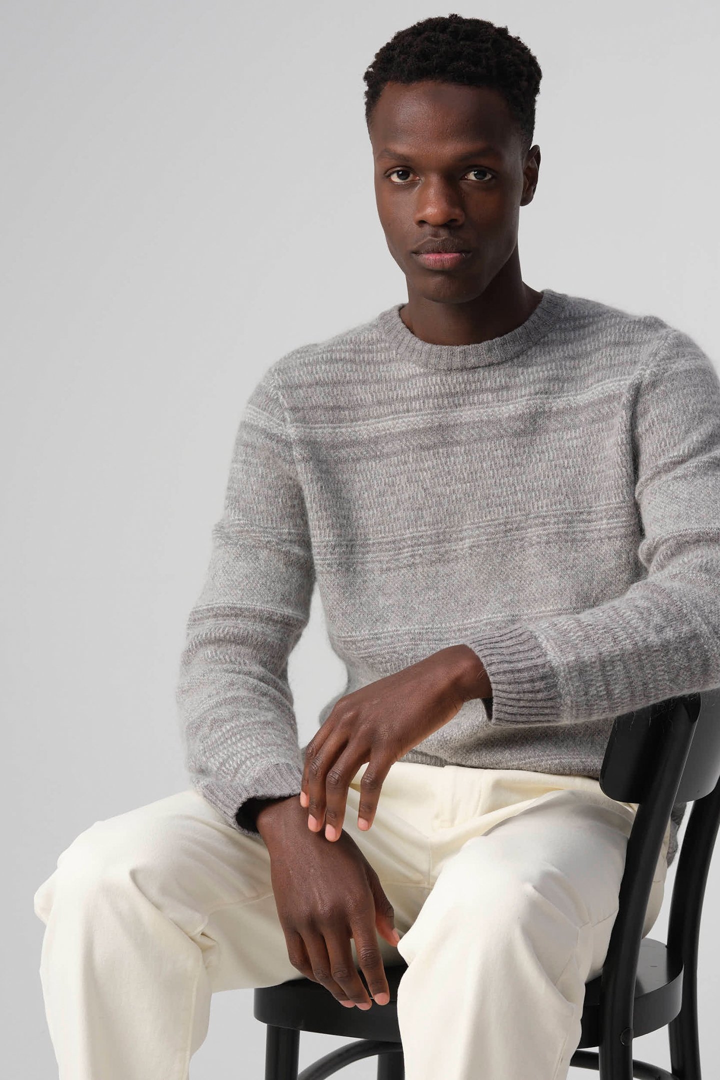 J.C. RAGS RAINER TRUI RONDE HALS LICHTGRIJS STREEP 5