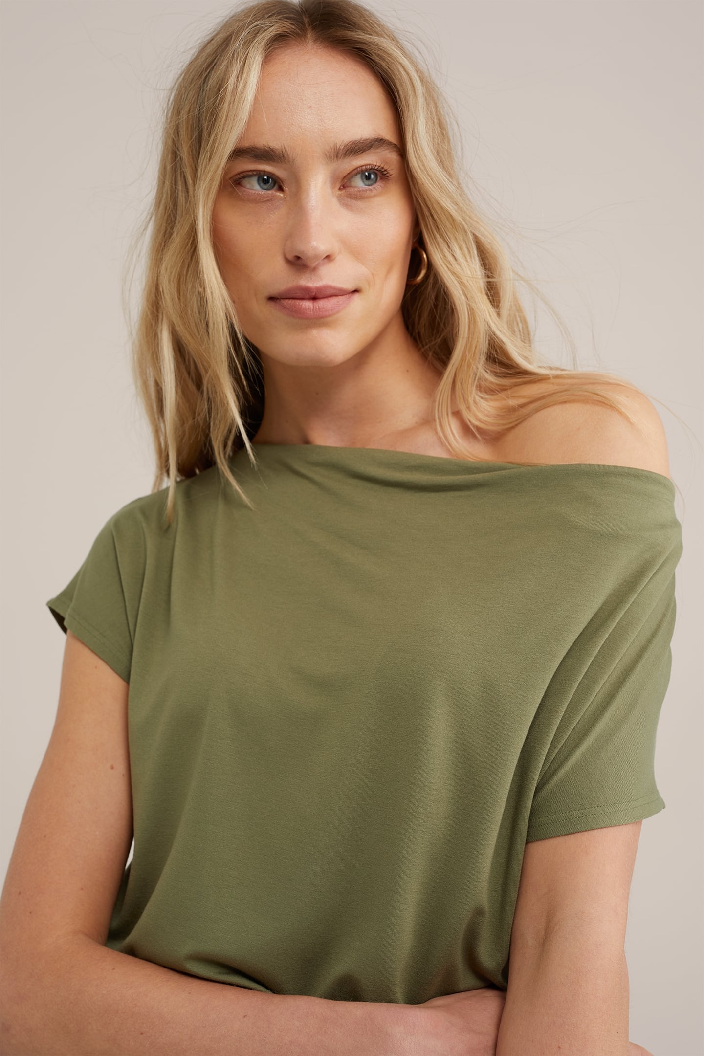T-SHIRT OLIVE GREEN 5