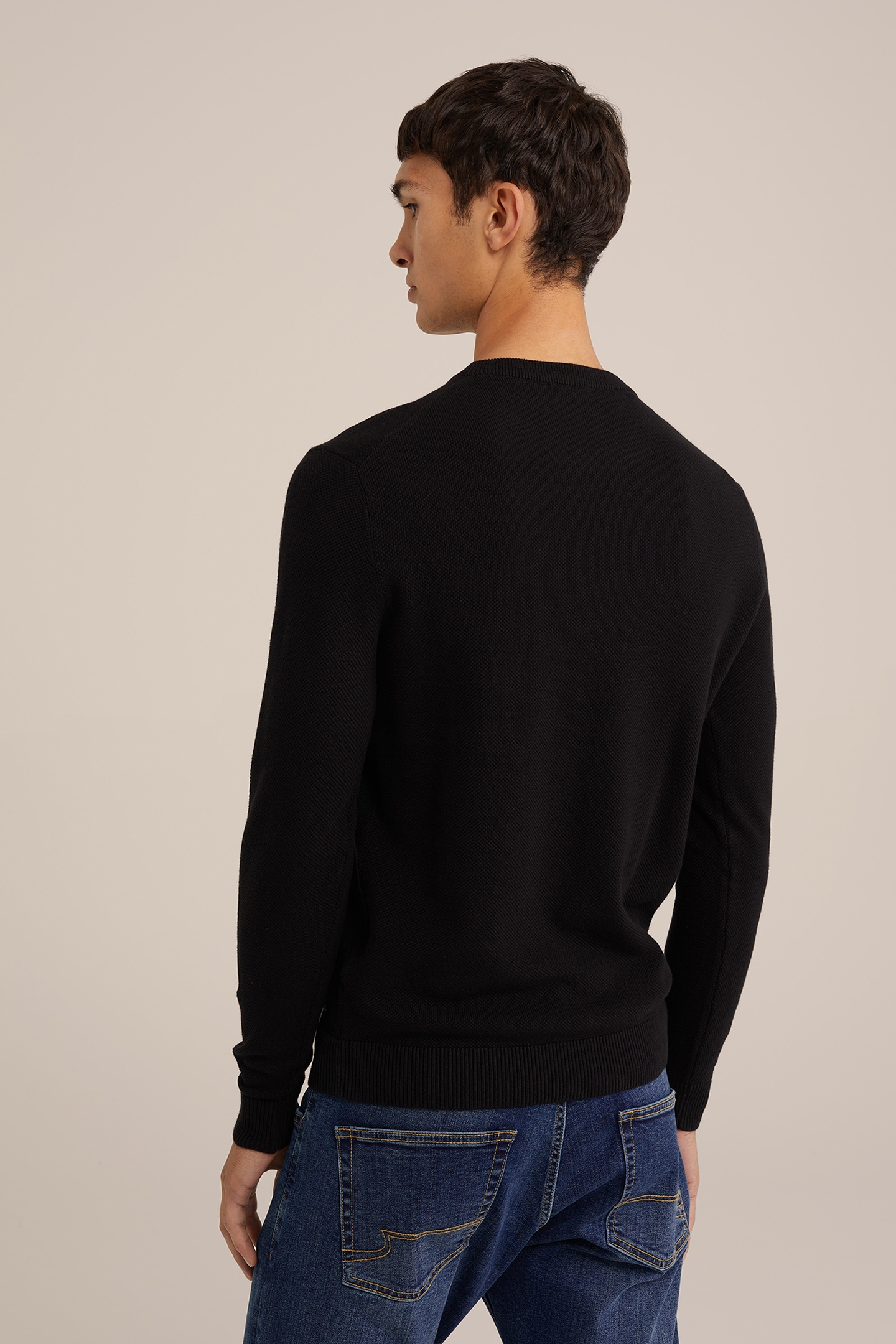 PULLOVER BLACK 2