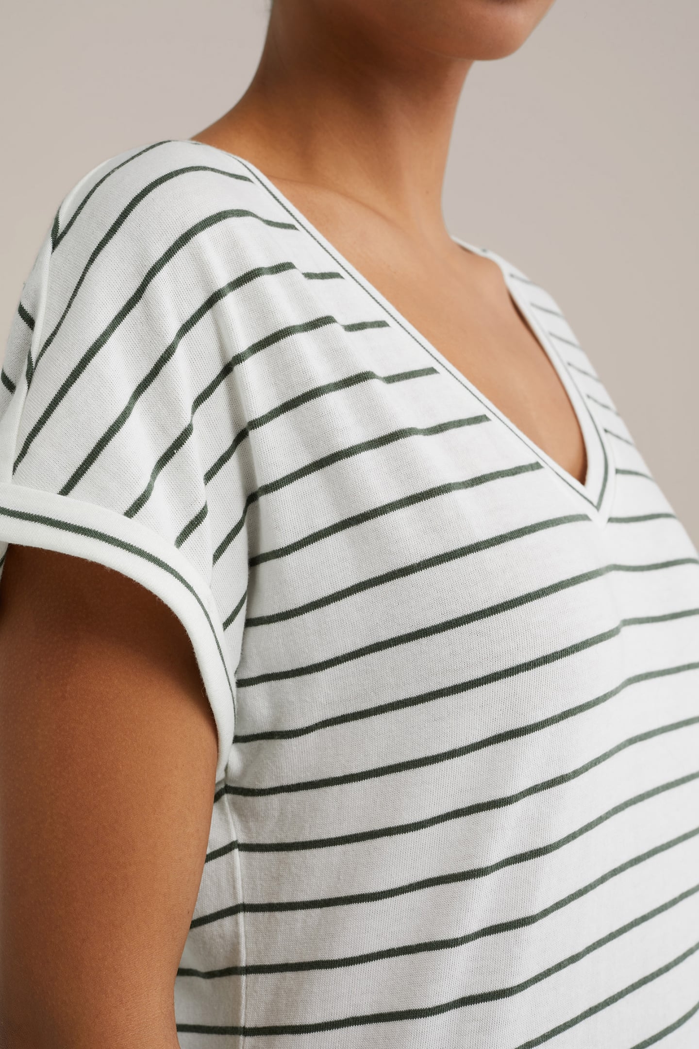 T-SHIRT DARK GREEN 5