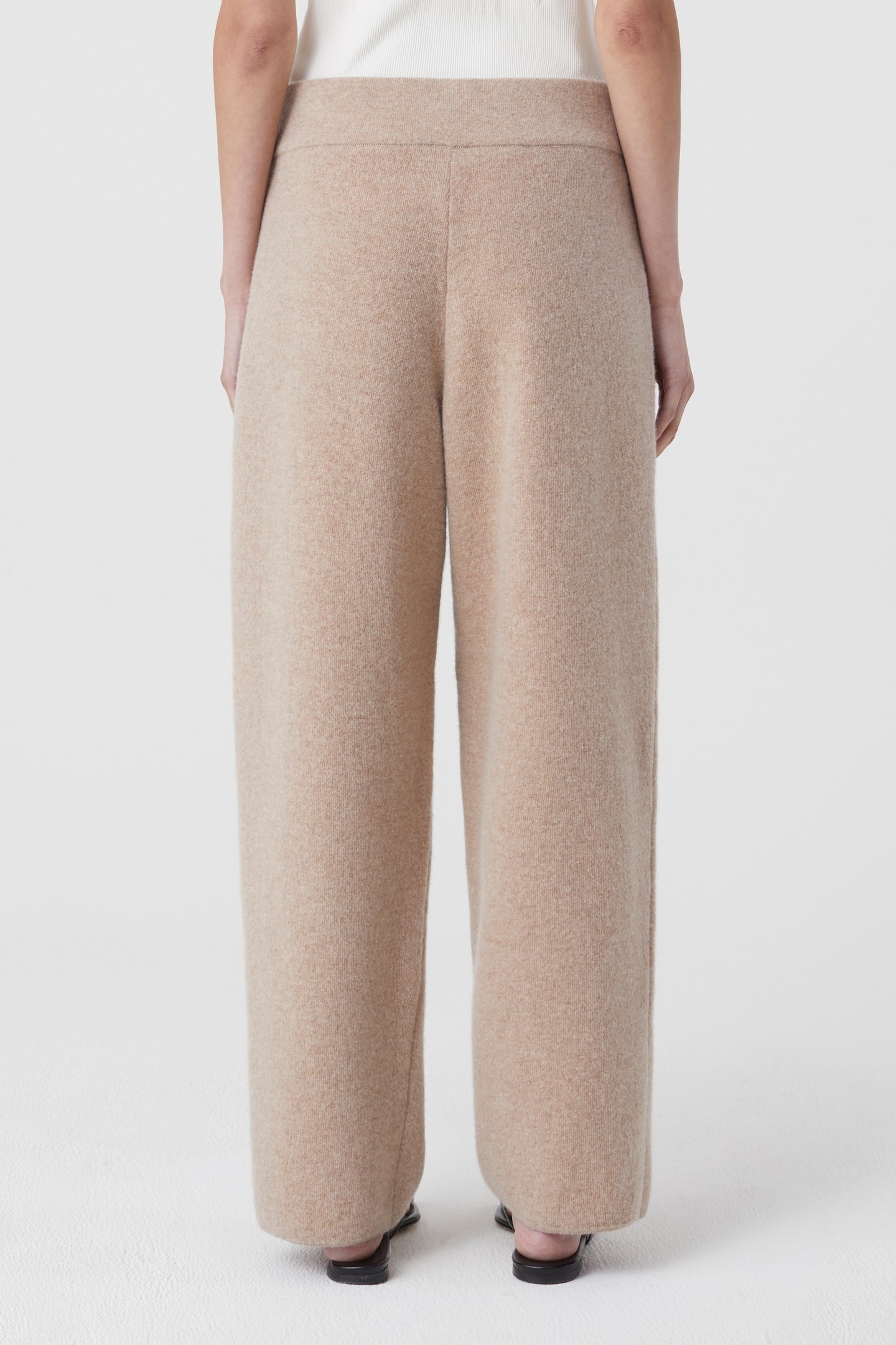 KNITTED JOGGER PANTS CHINO BEIGE 3