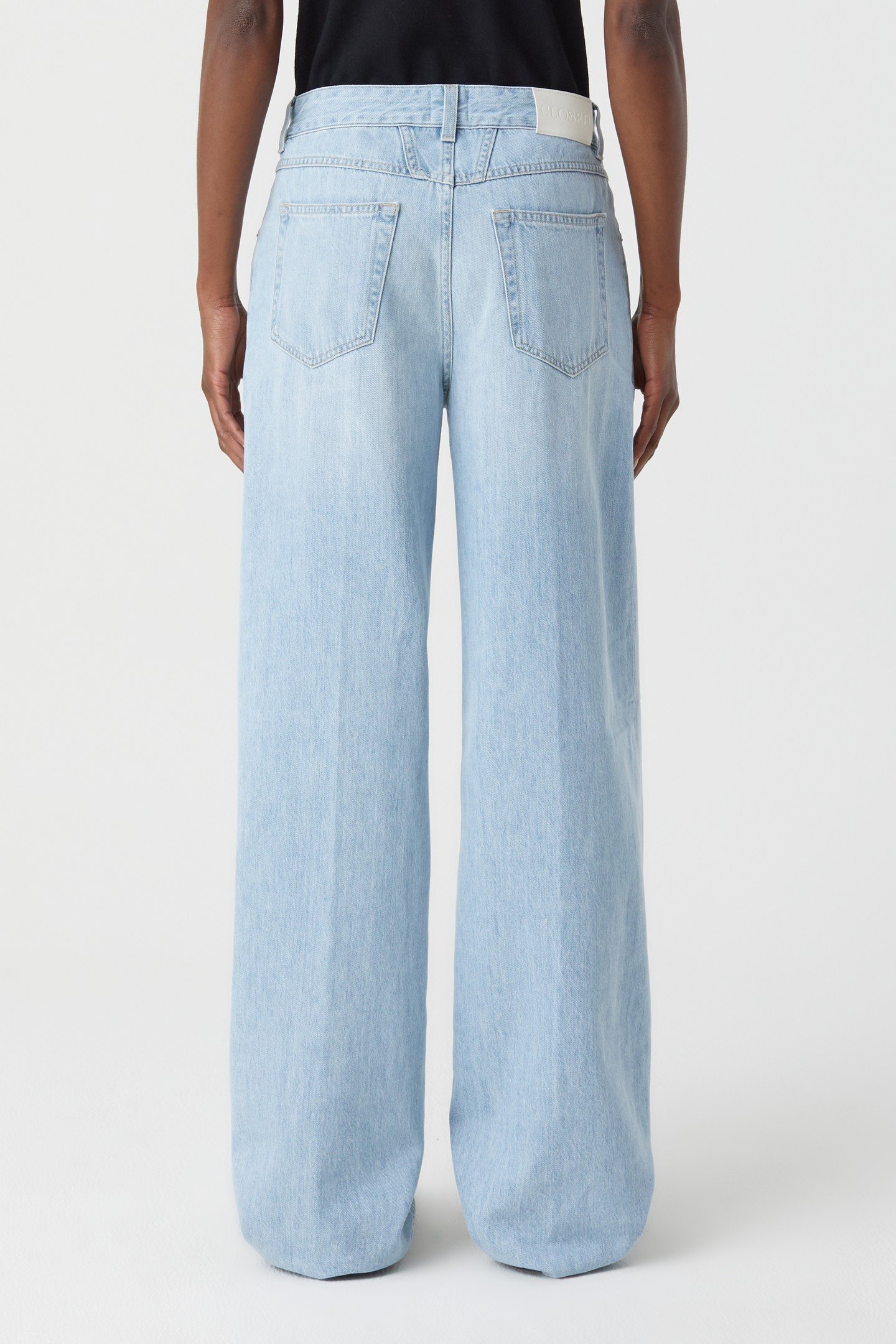 NIKKA JEANS LIGHT BLUE 4