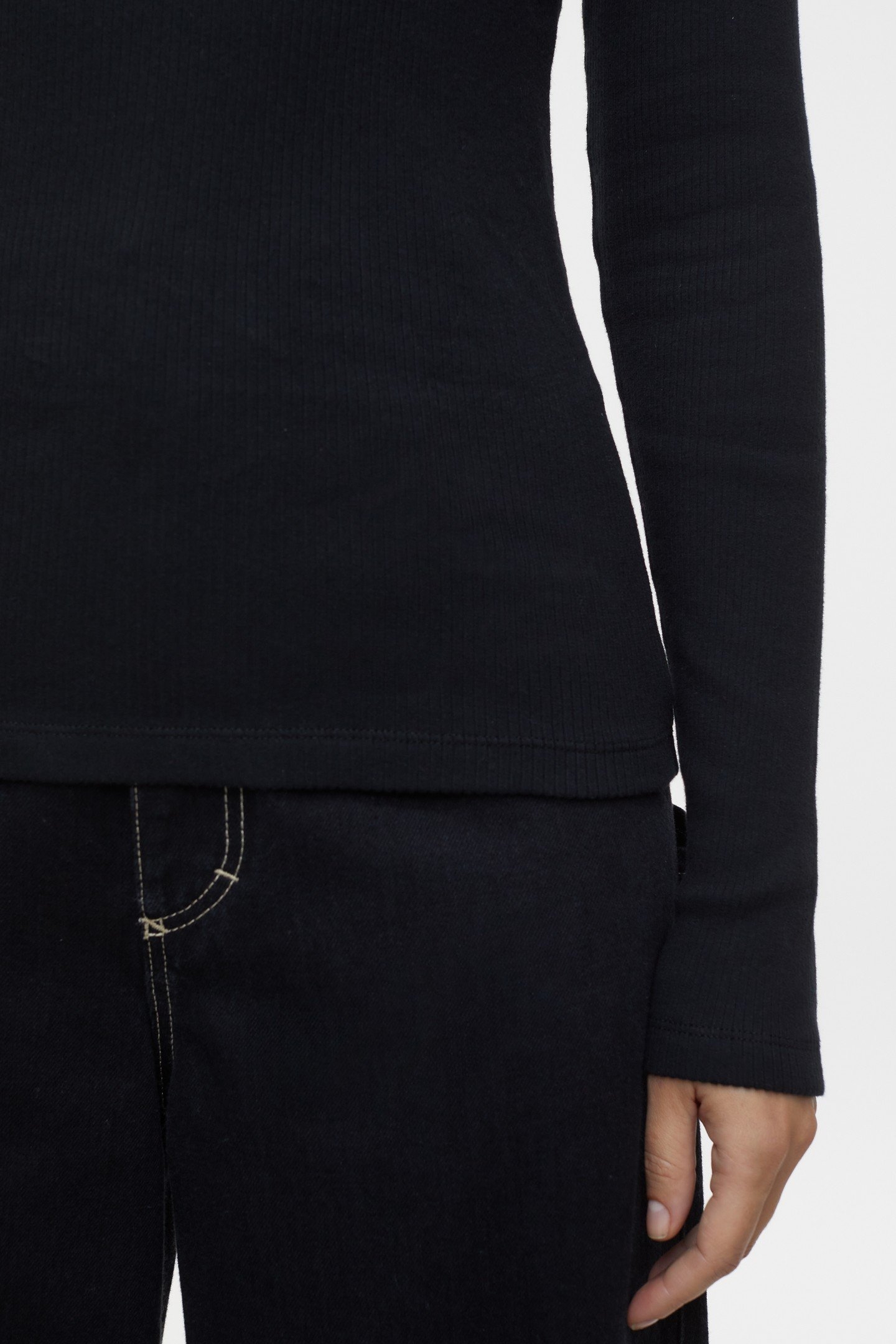 V NECK LONGSLEEVE T-SHIRTS BLACK 5