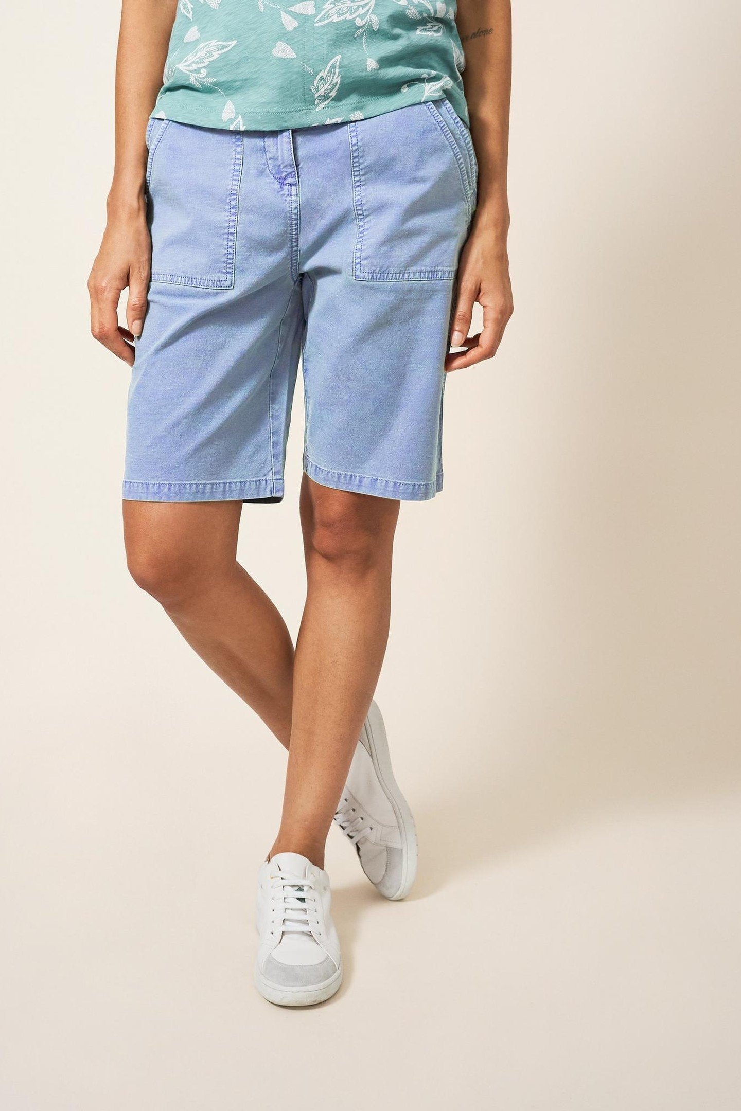 TWISTER CHINO SHORT LIGHT BLUE 2