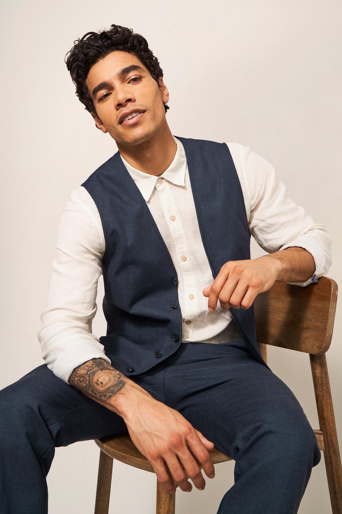 ABBOTT LINEN WAISTCOAT FRENCH NAVY 2