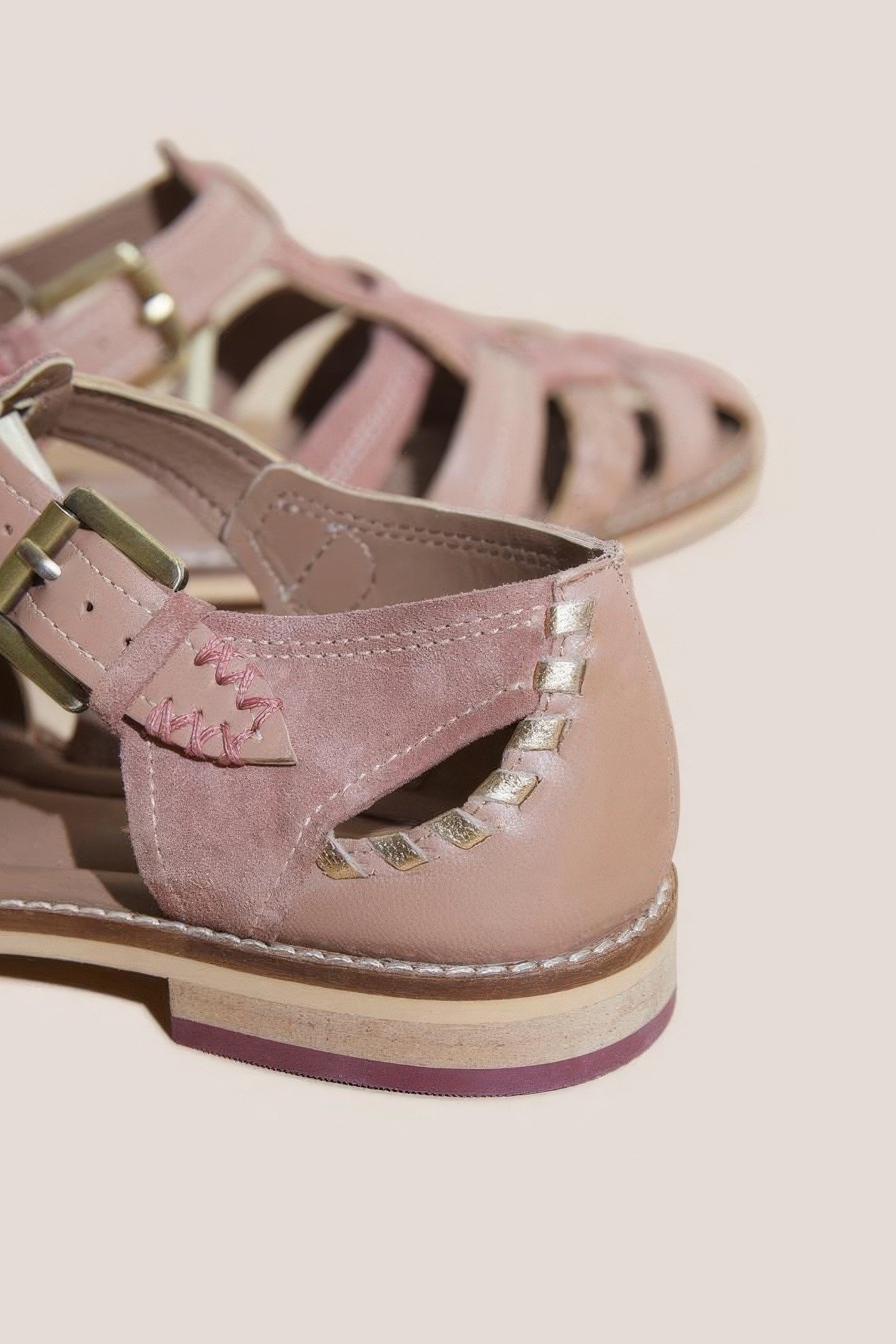 FISHERMAN SHOE MID PINK 7