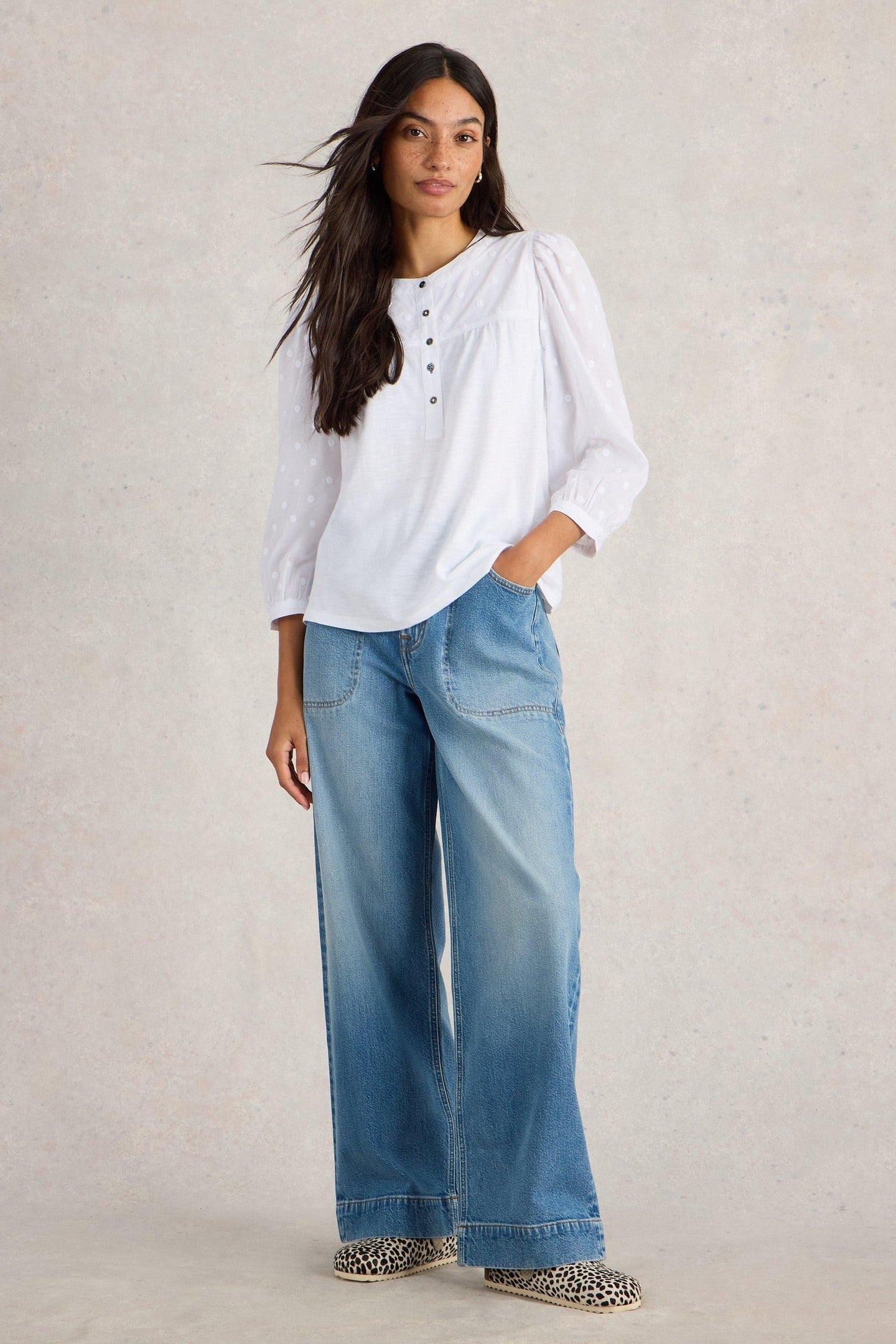 ELISE DOBBY MIX TOP PALE IVORY 1