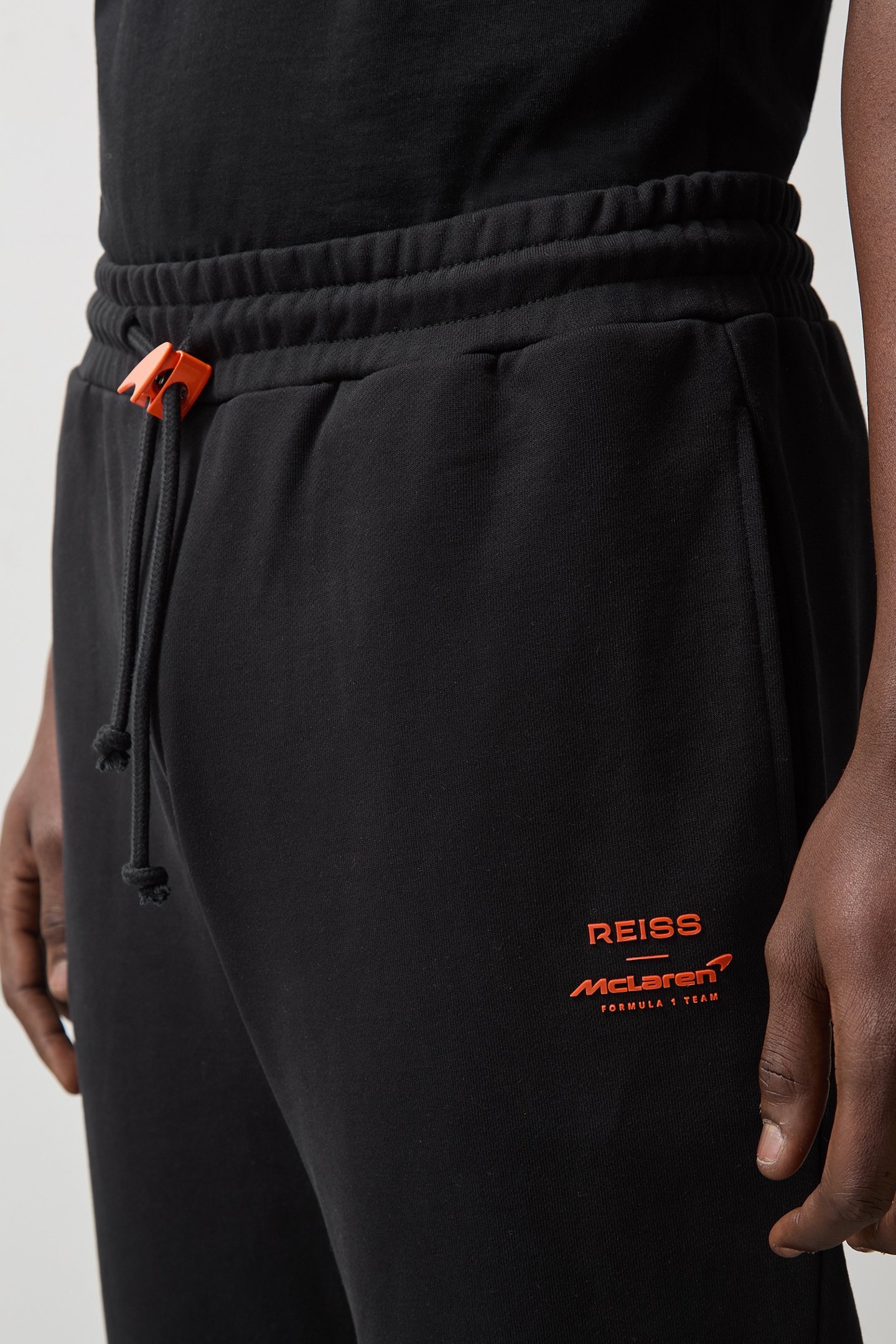 DRAWSTRING PRINTED JOGGER BLACK 4