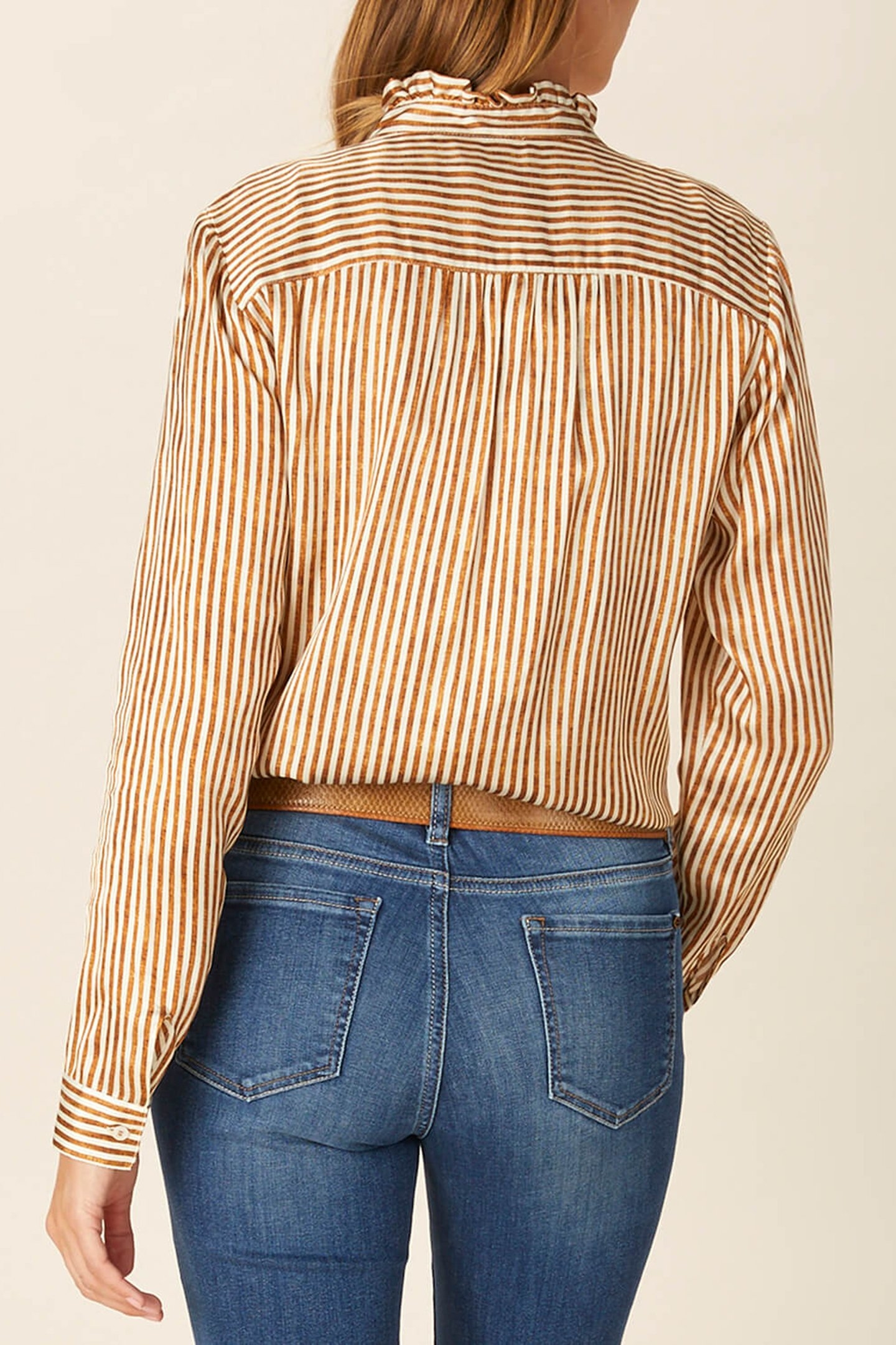 SHIRT WITH RUFFLE FRONT IN BROWN 2