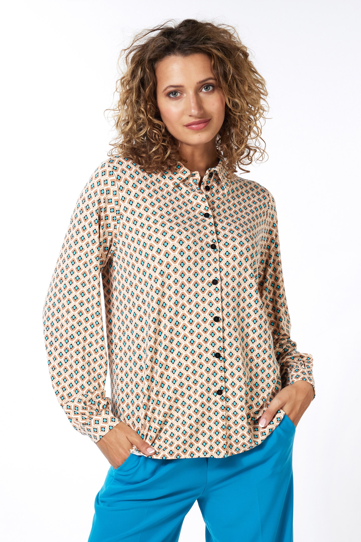 BLOUSE GRAPHIC ROOTS SJ PRINT 2