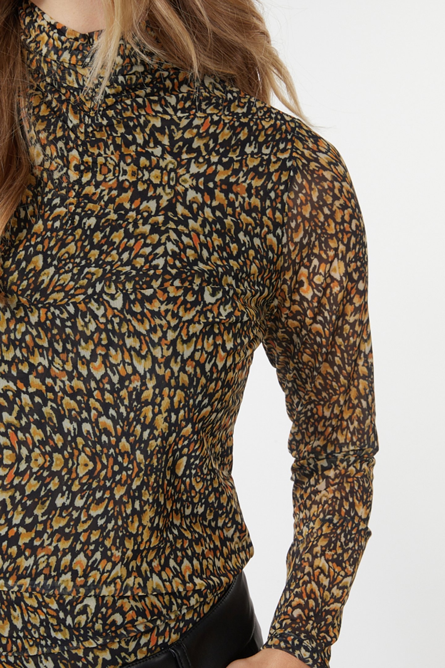 TOP MESH UNTAMED SPIRIT PRINT 8