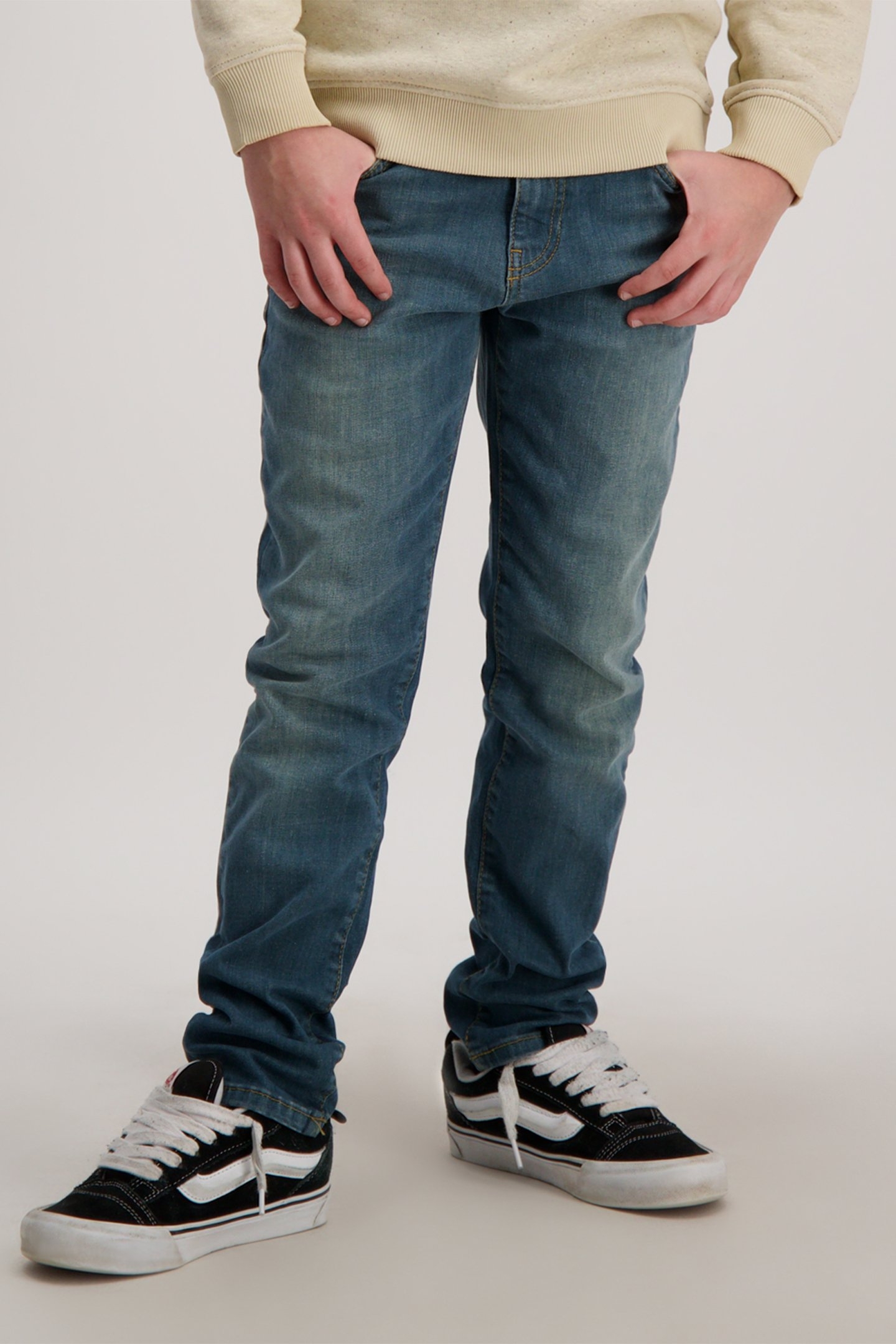 KIDS BALBOA DEN FOR BOYS STONE USED 1