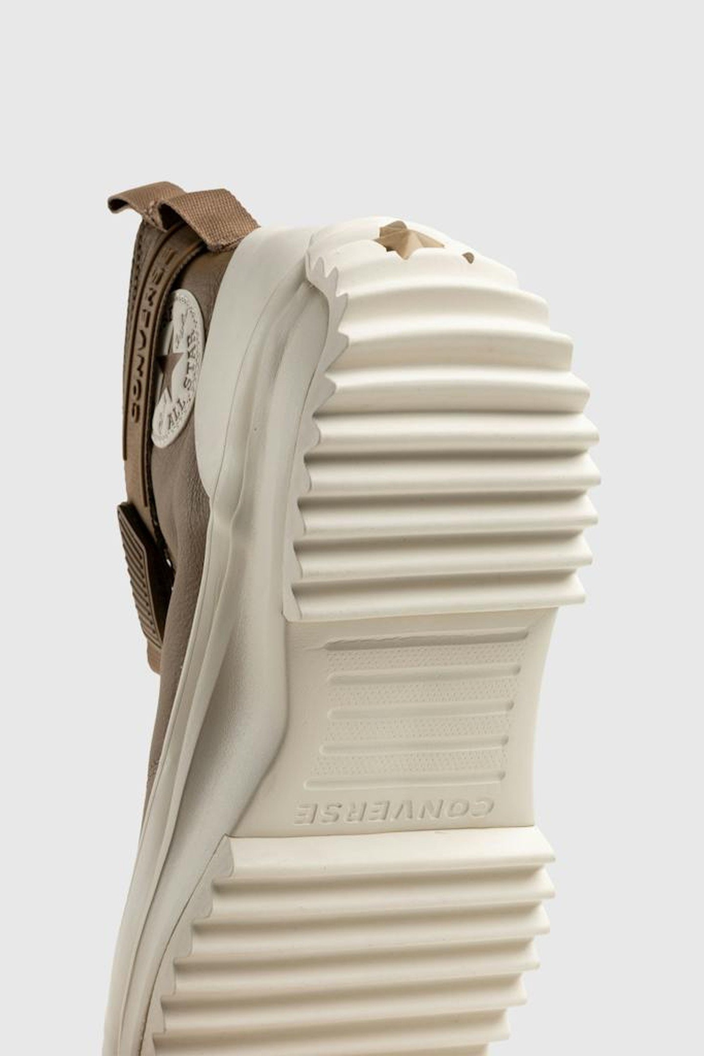 CONVERSE – RUN STAR HIKE 4