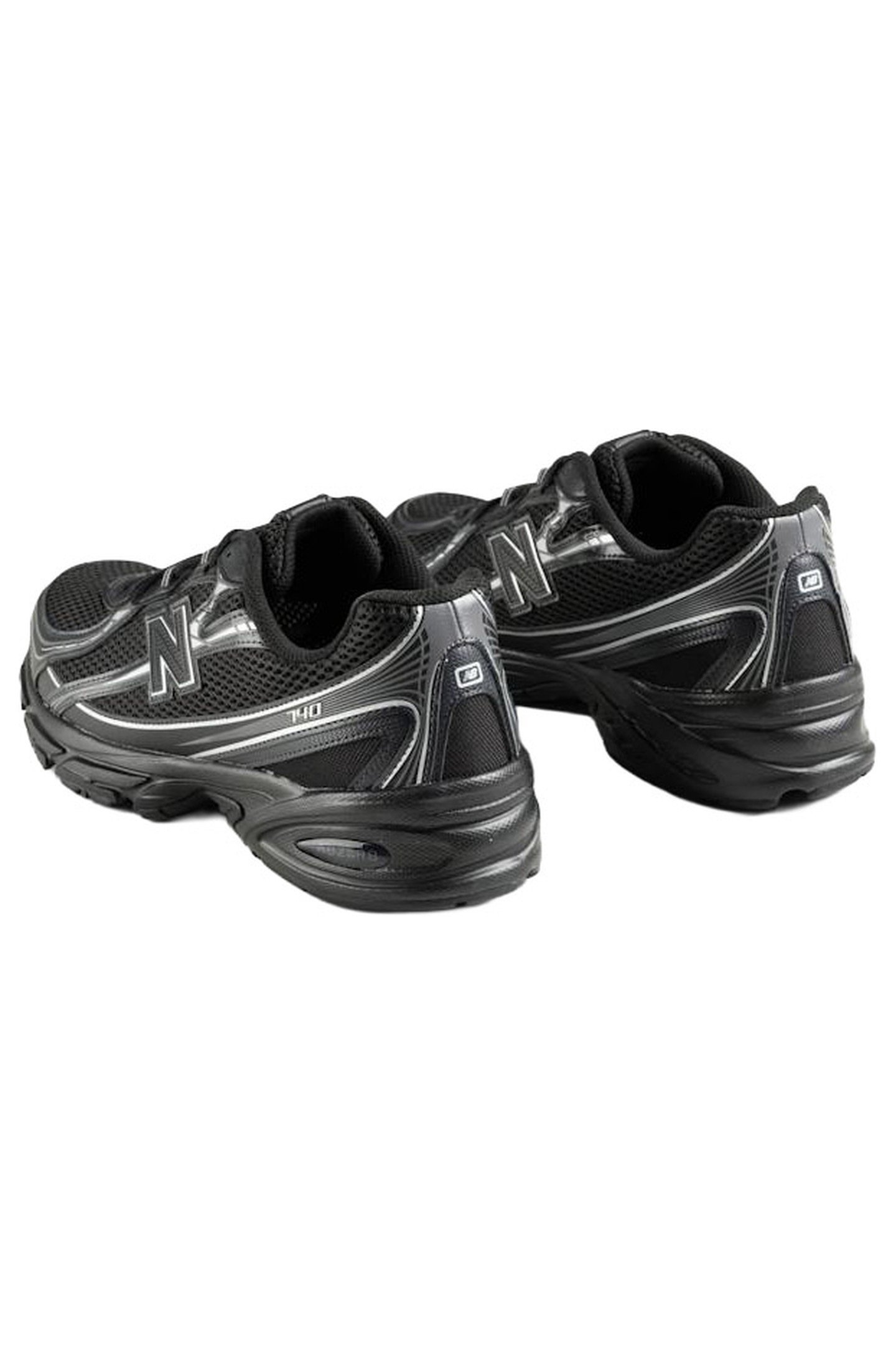 NEW BALANCE – 740 4