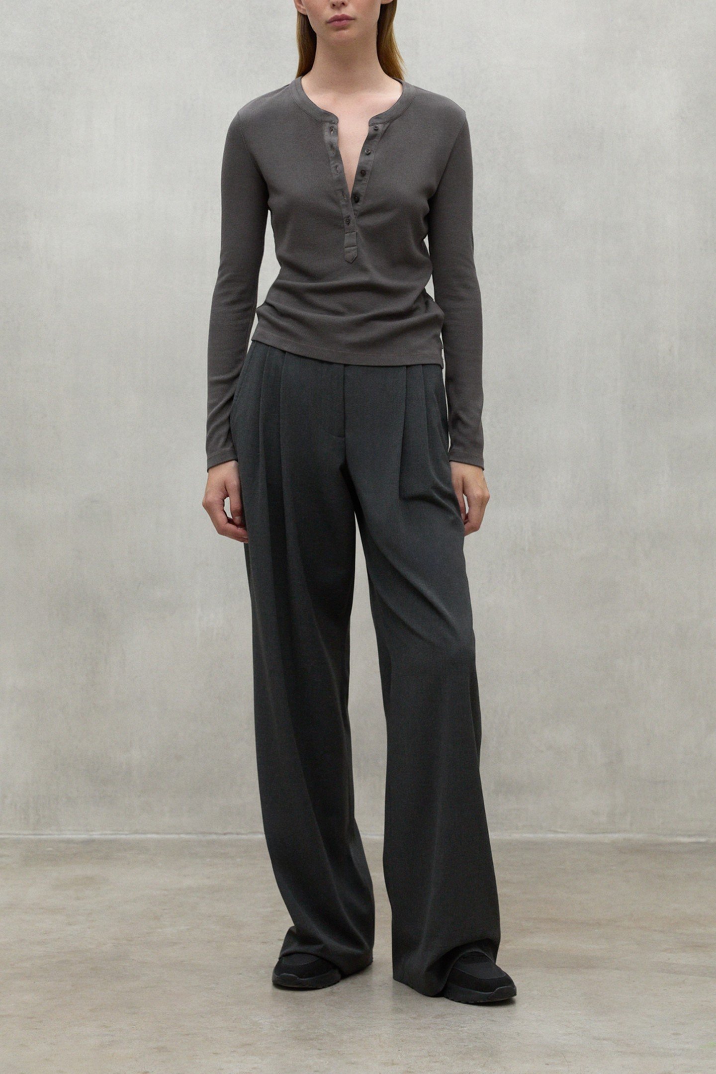 LILLEALF LONG SLEEVE T-SHIRT DARK COFFEE 1