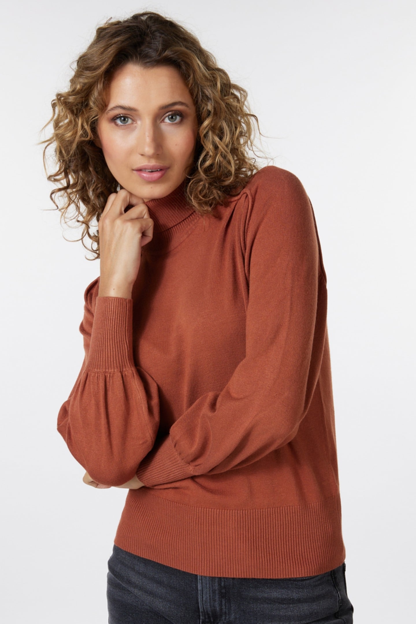 SWEATER BASIC PLEATS COL COPPER BROWN 2
