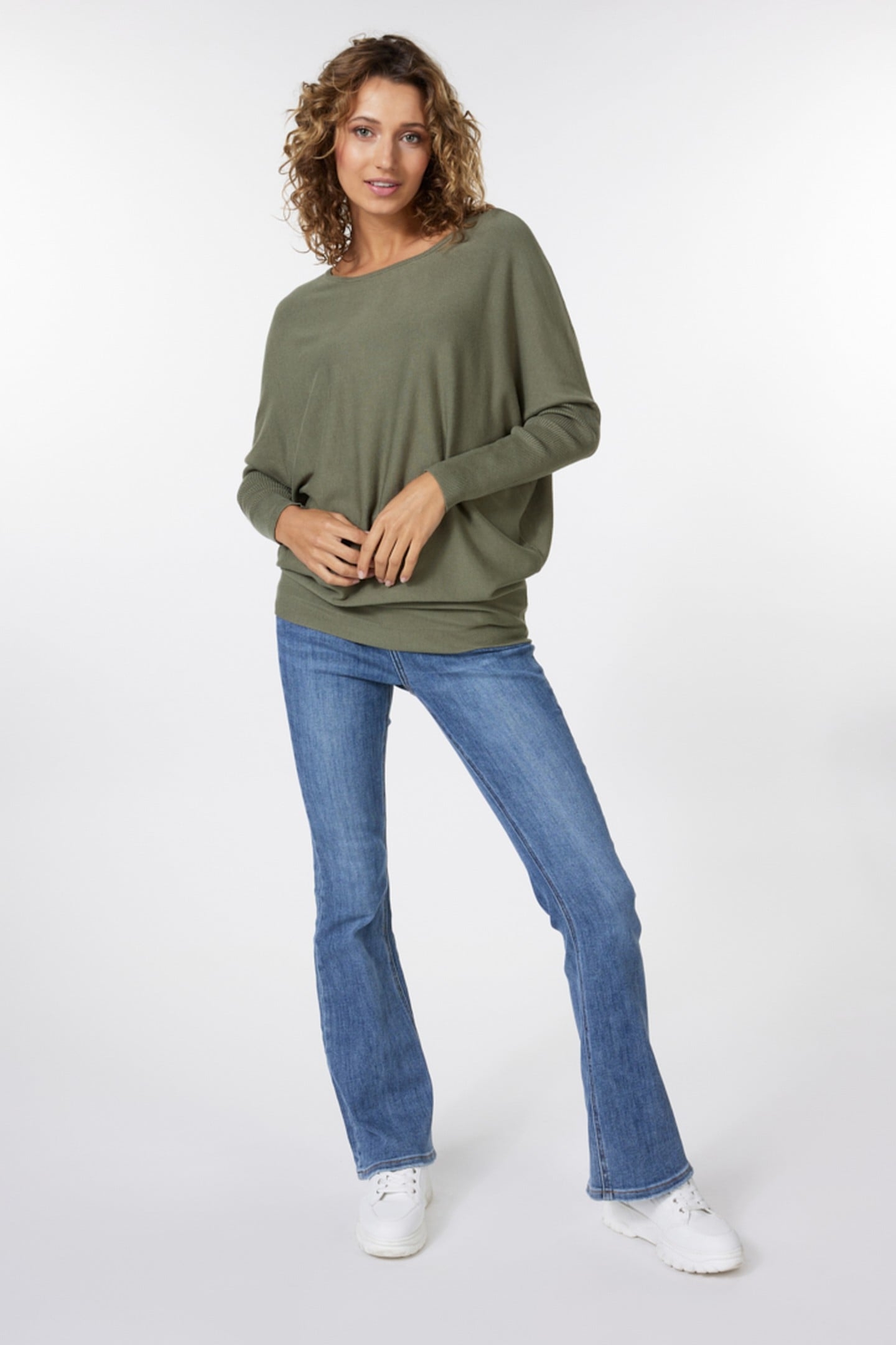 SWEATER BATWING LEAF GREEN 1