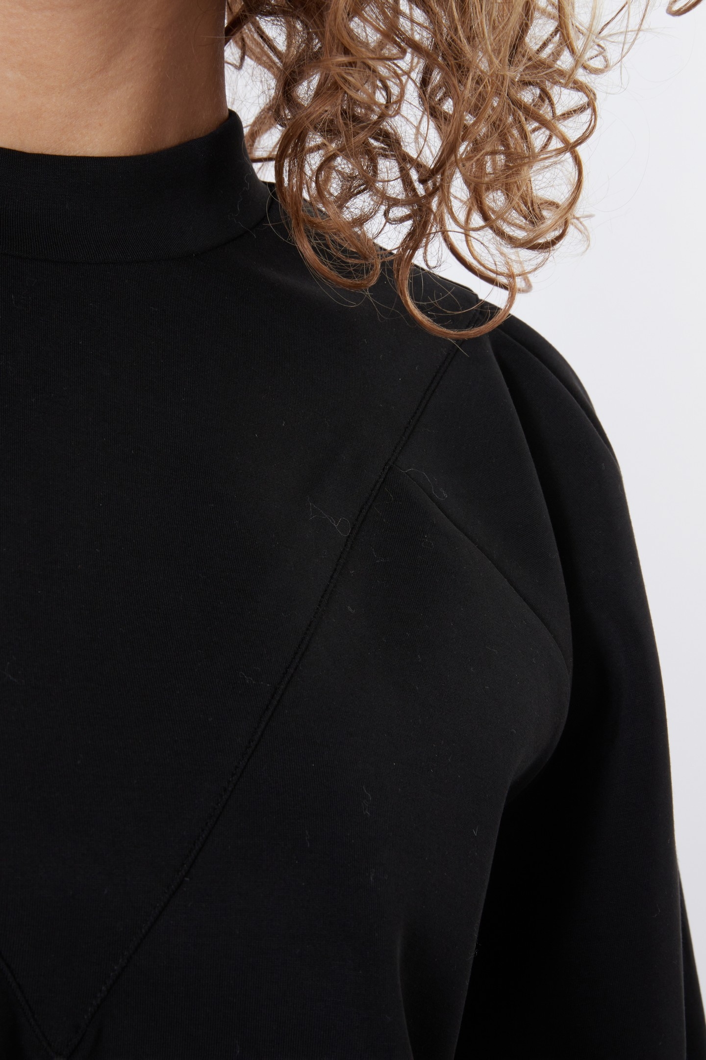 SWEATER GATHERING MODAL BLACK 6