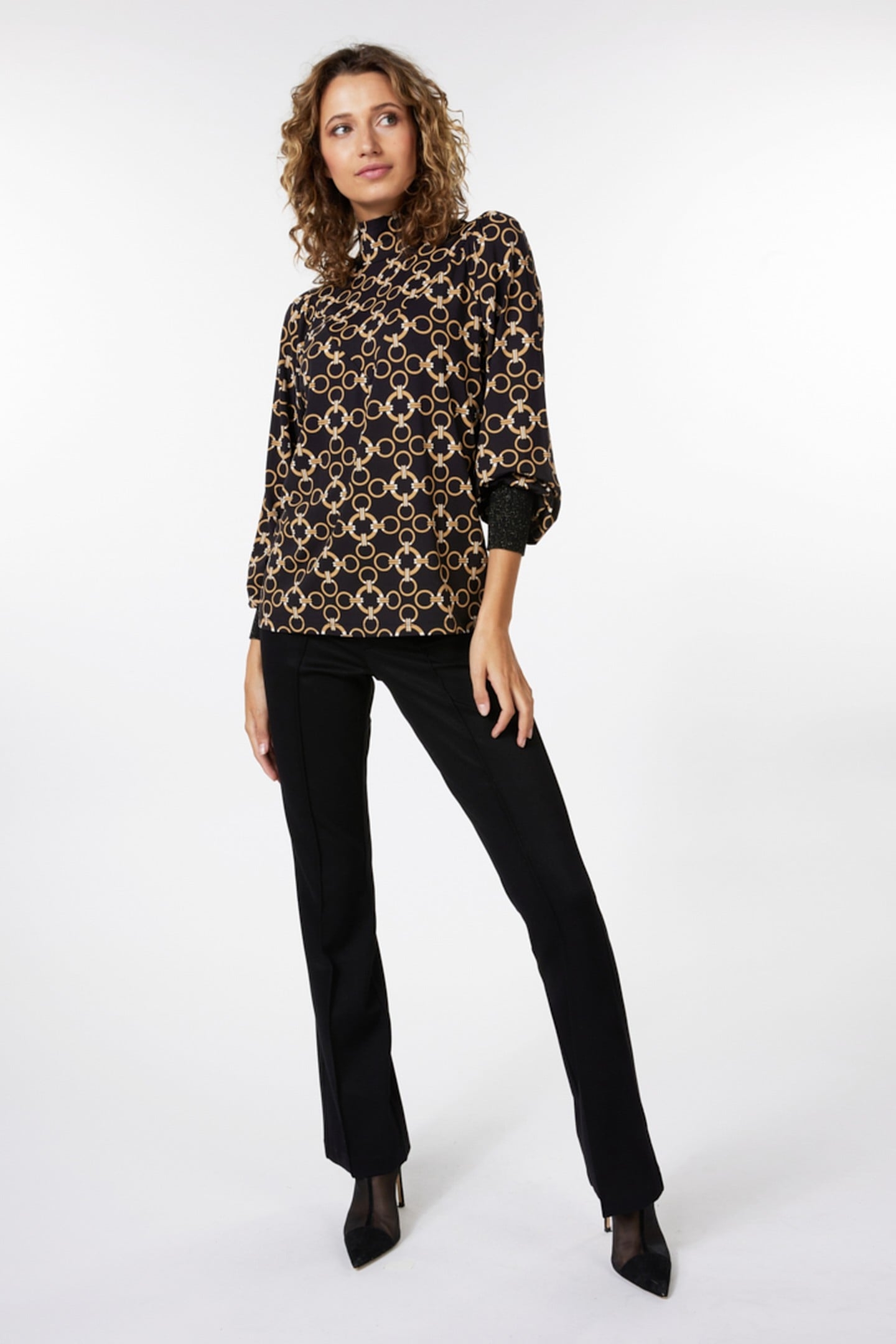 TOP “V” GATHERING CHAIN PRINT PRINT 4