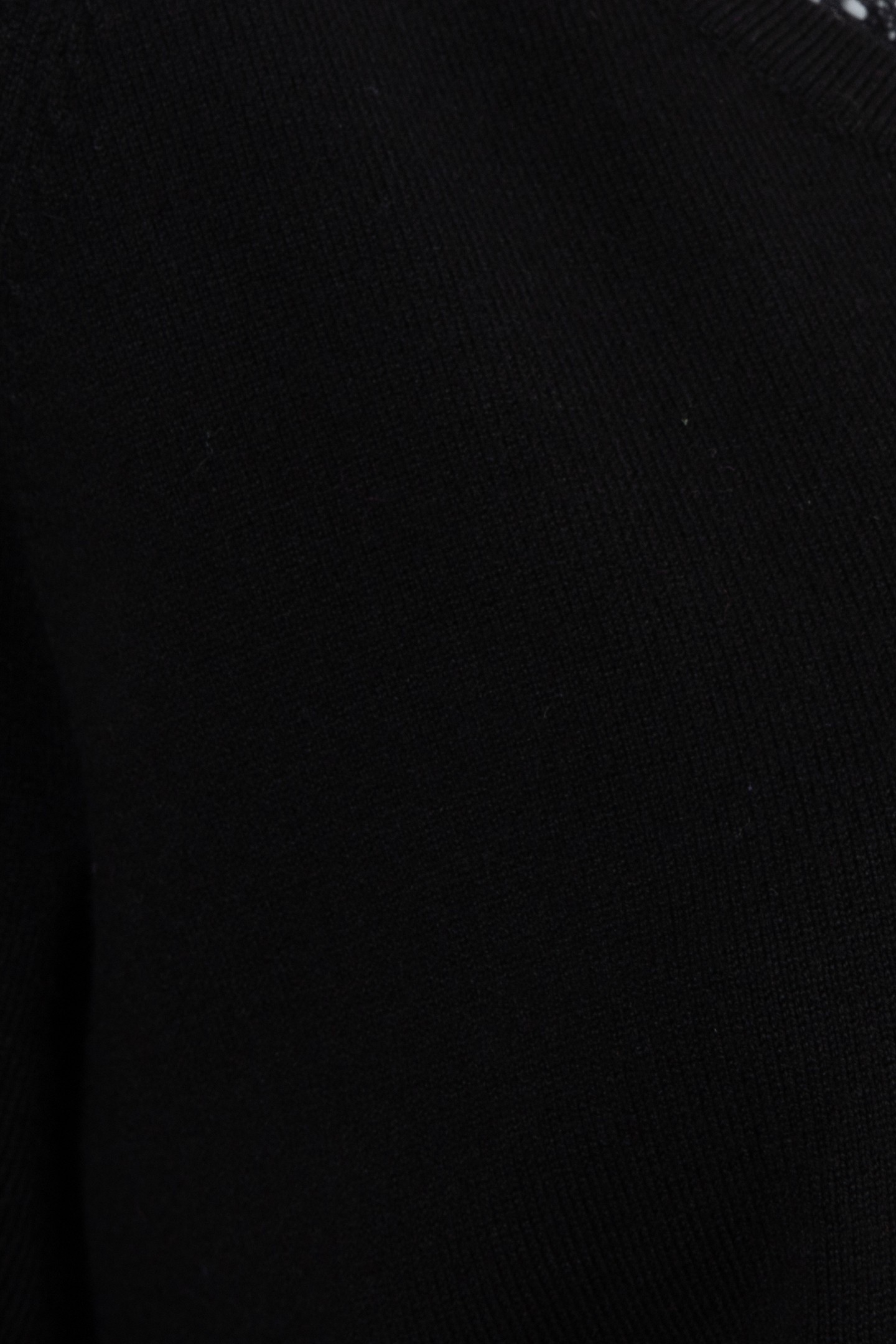 SWEATER V-NECK LACE BLACK 7