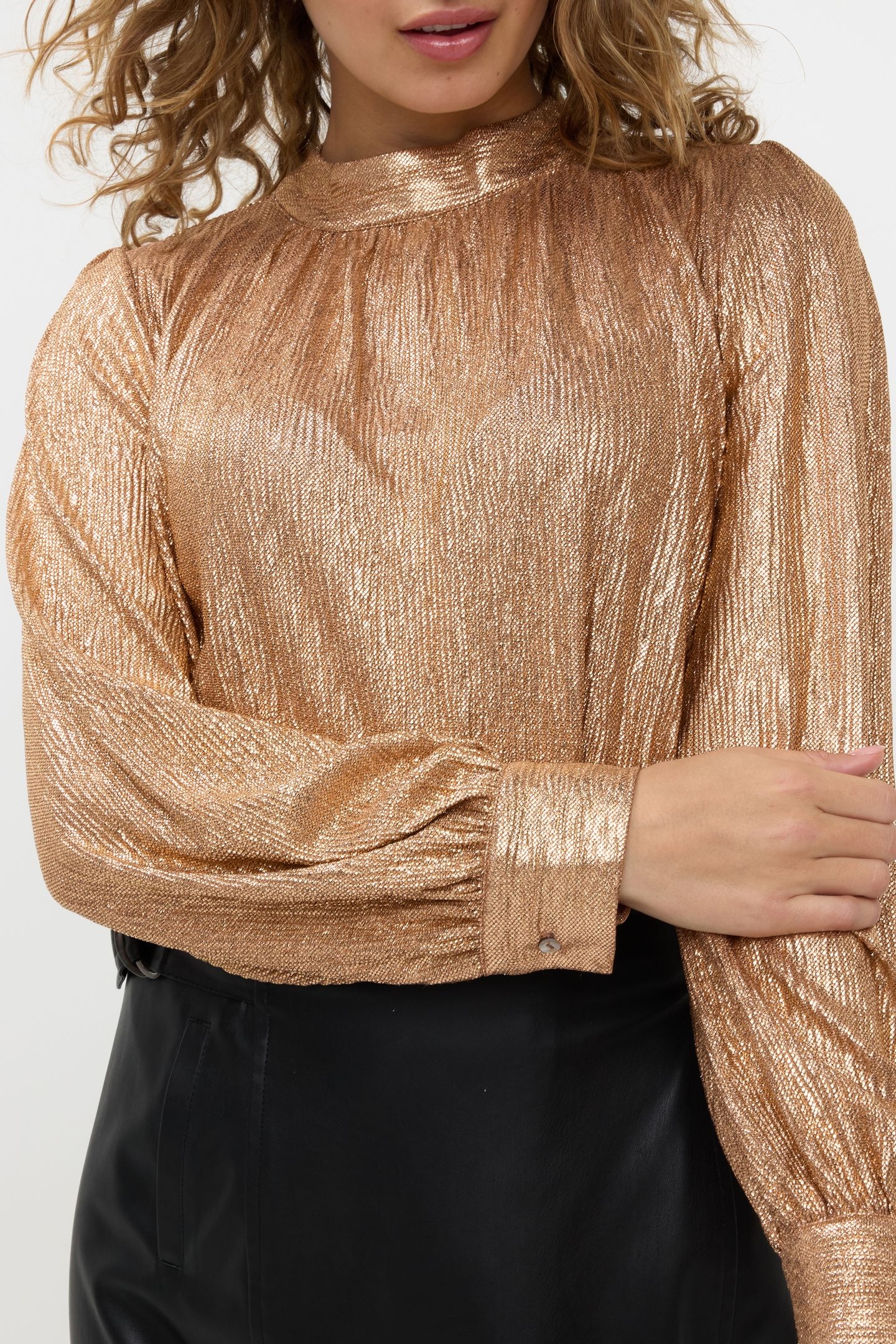 BLOUSE FANCY FOIL PLISSE BRANDY 3