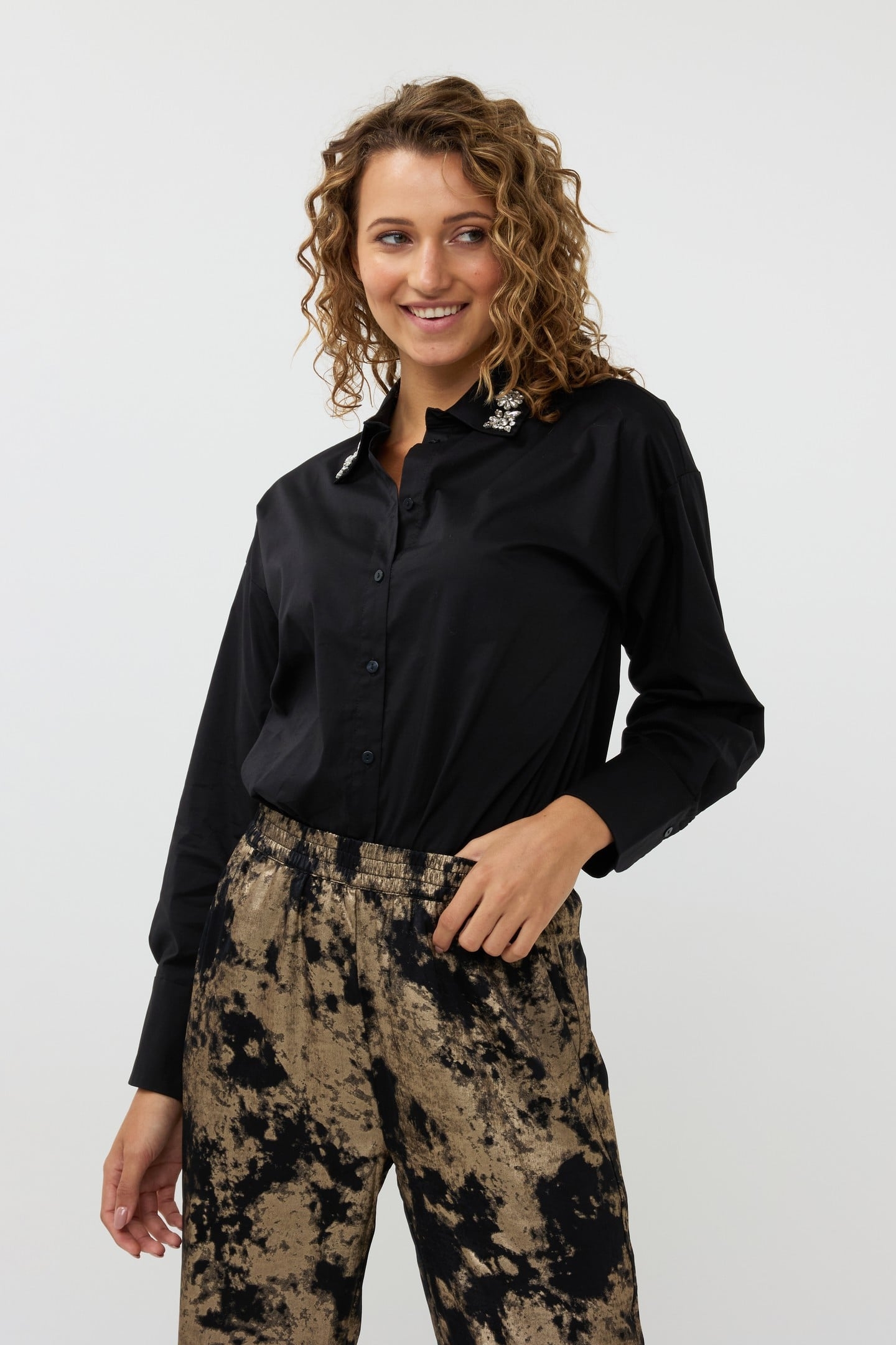 BLOUSE POPLIN BROCHE BLACK 1