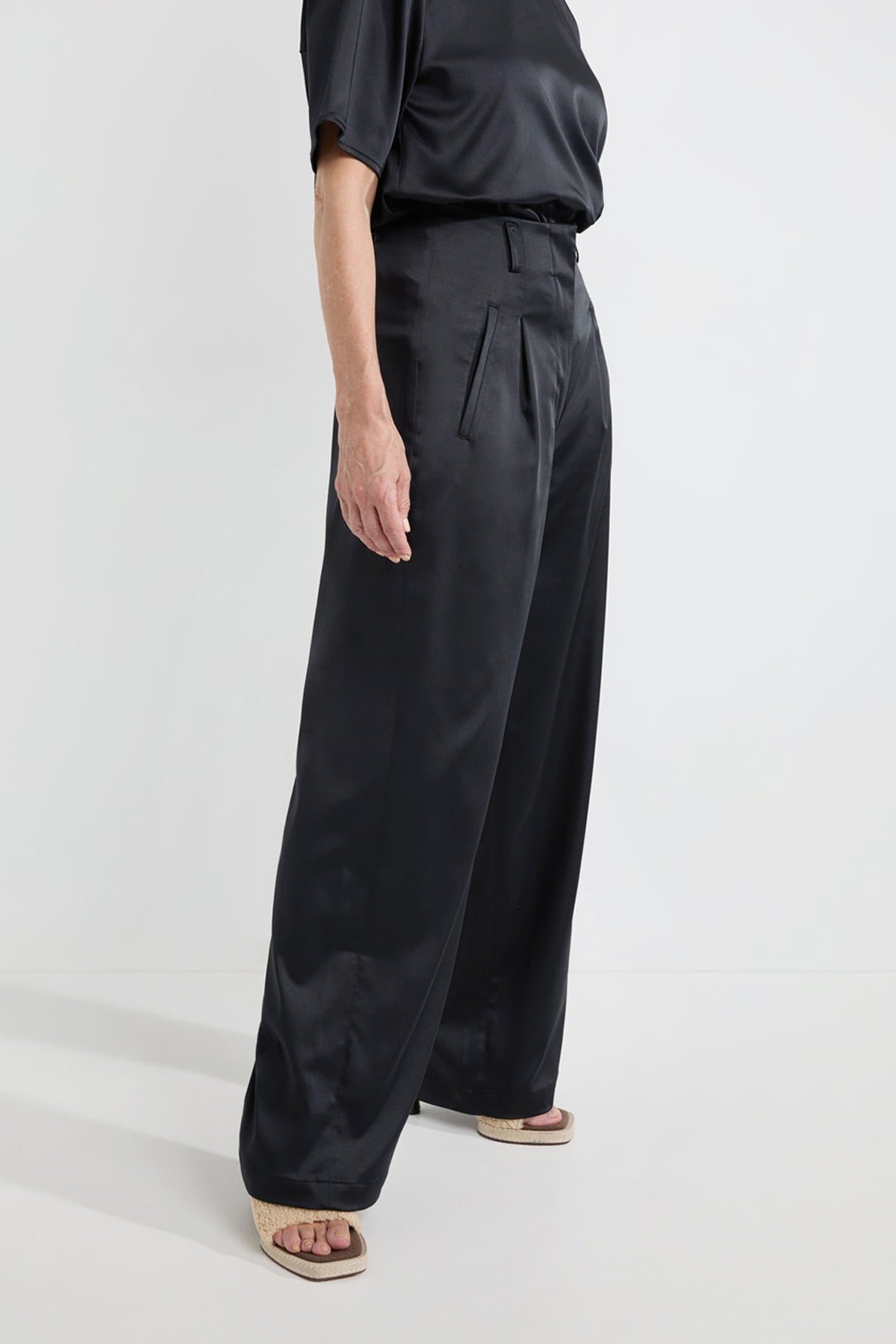 DESIREE PANTS BLACK 2