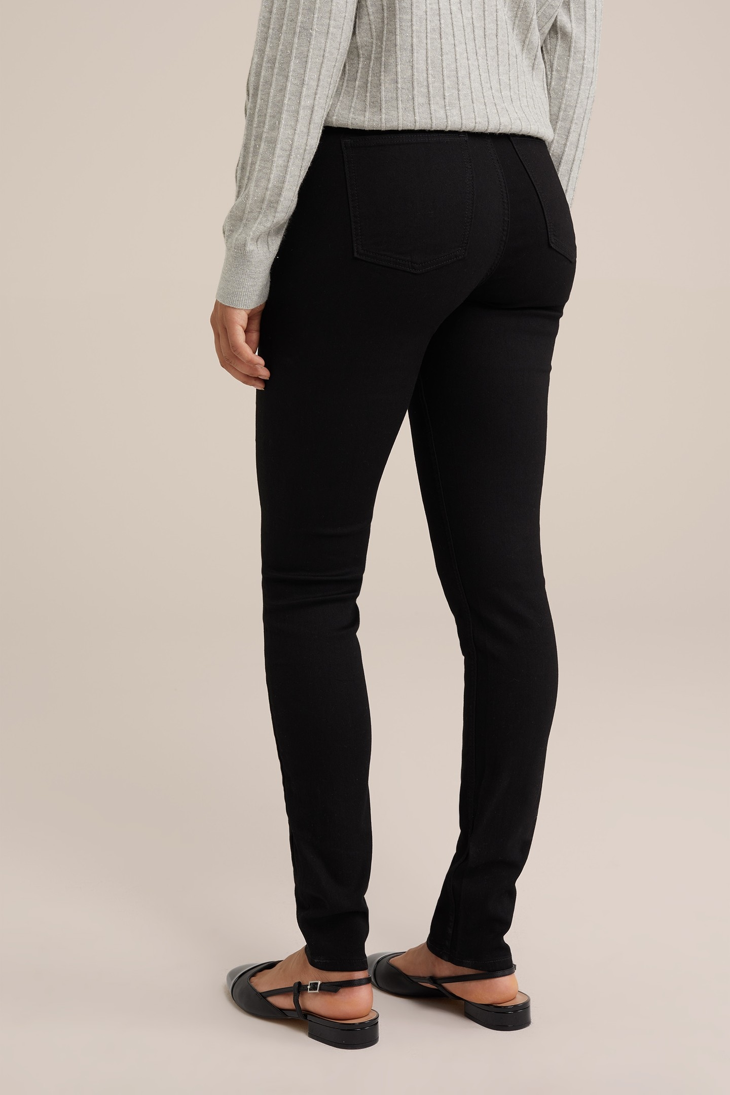 5-POCKET HIGH WAIST BLACK 3