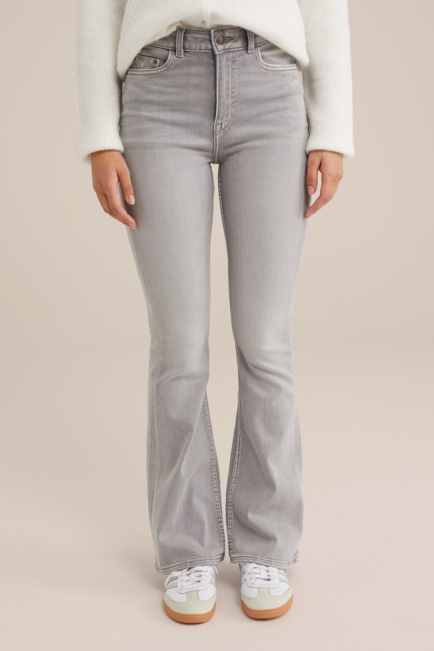 5-POCKET HIGH WAIST LIGHT GREY 2