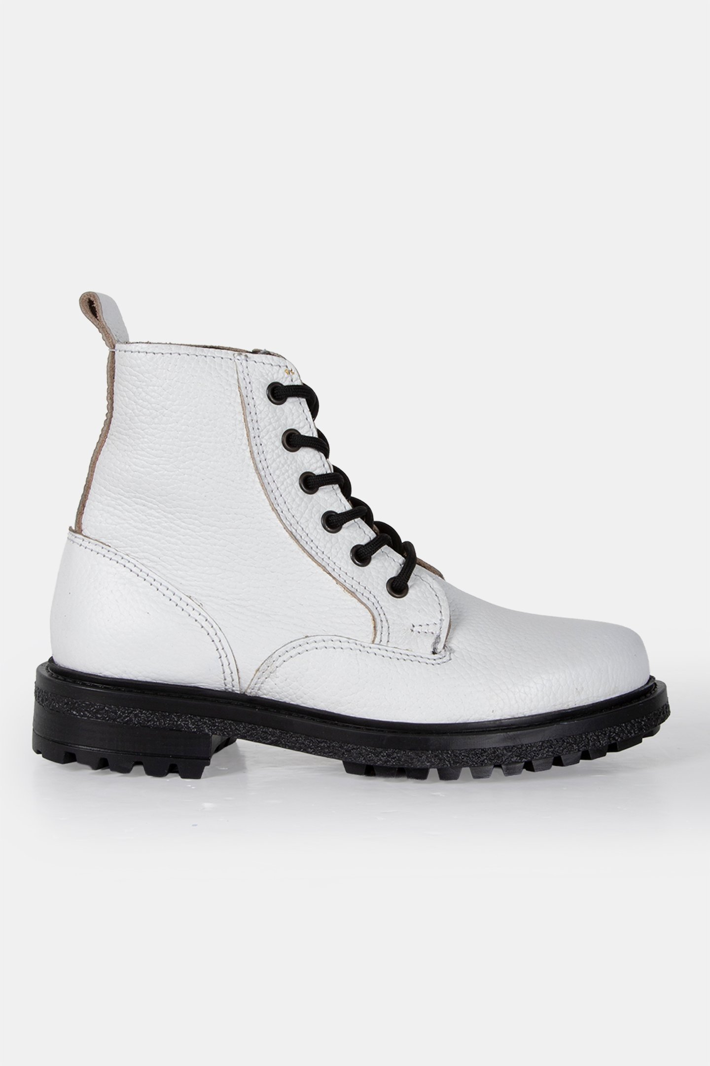 GUZO WHITE EMBOSSED 1