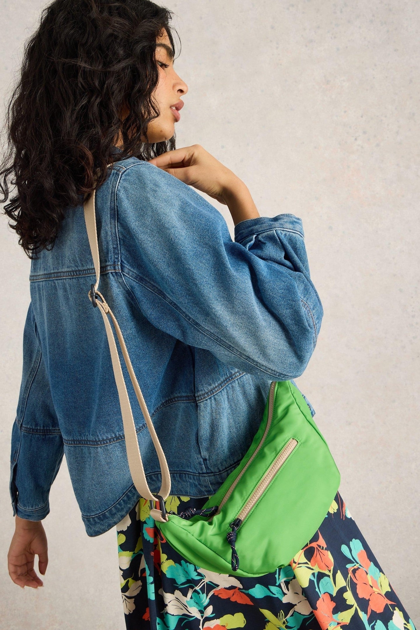 MEADOW CROSSBODY BRIGHT GREEN 5