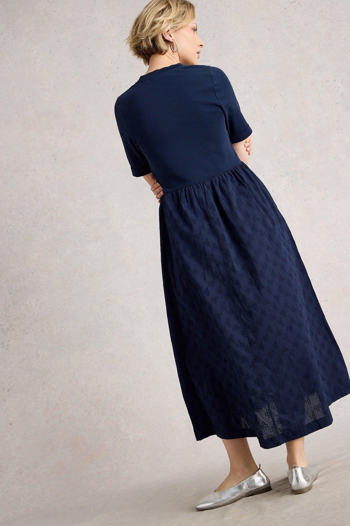 VERA BRODERIE DRESS DARK NAVY 2