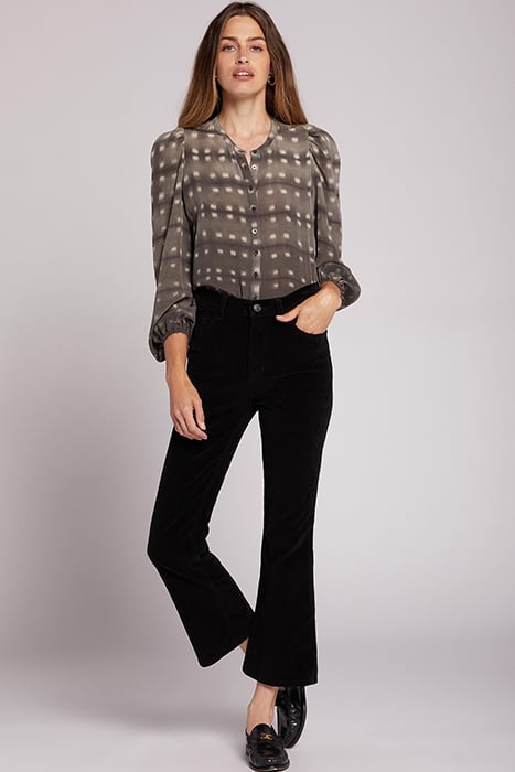 THE BOULEVARD BLACK 4