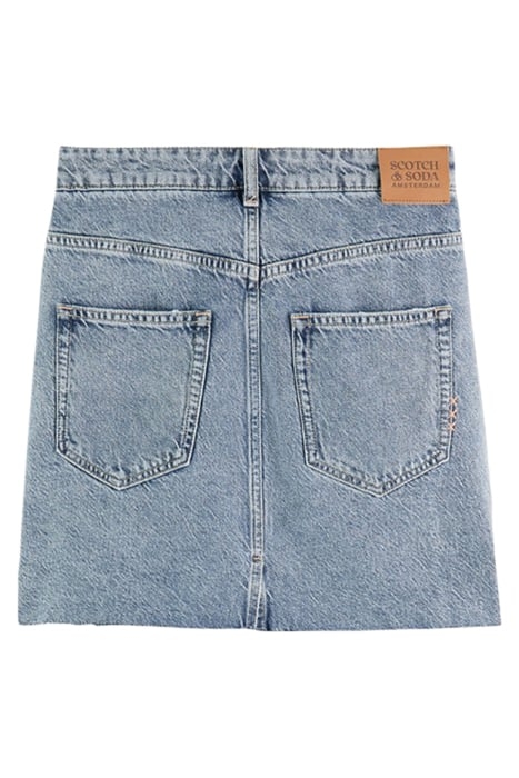 CROSS OVER FRONT WASHED DENIM MINI SKIRT GROWING BLAUW 2
