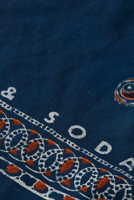 SEASONAL - RELAXED FIT BERMUDA SHORTS NIGHT SPACED PAISLEY 8