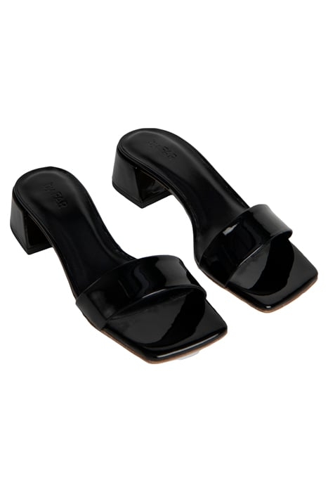 COURTNEY BLACK PATENT LEATHER 2