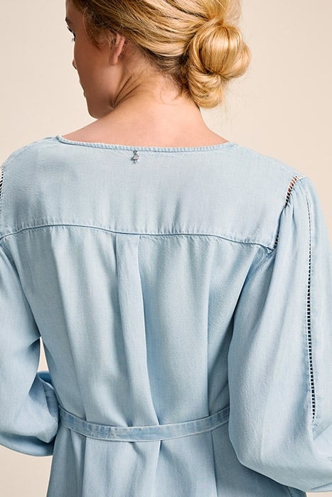 ROLLINS - CHAMBRAY DRESS WITH LADDER DAYS 5