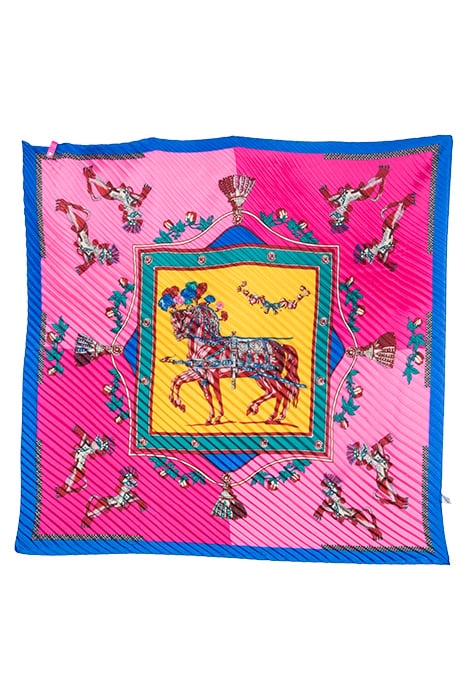 DIAMOND SHAPE PLISSÉ SCARF PINK 1