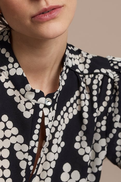 DRESS IRREGULAR DOTS HAMMERED BLACKS 7