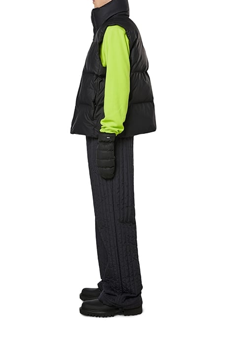 UNISEX BOXY PUFFER VEST BLACK 4