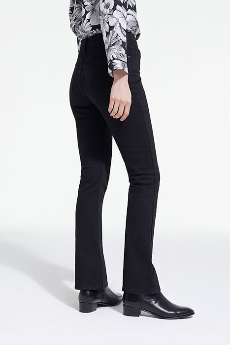 BLACK TRUMPET JEANS BLACK 2