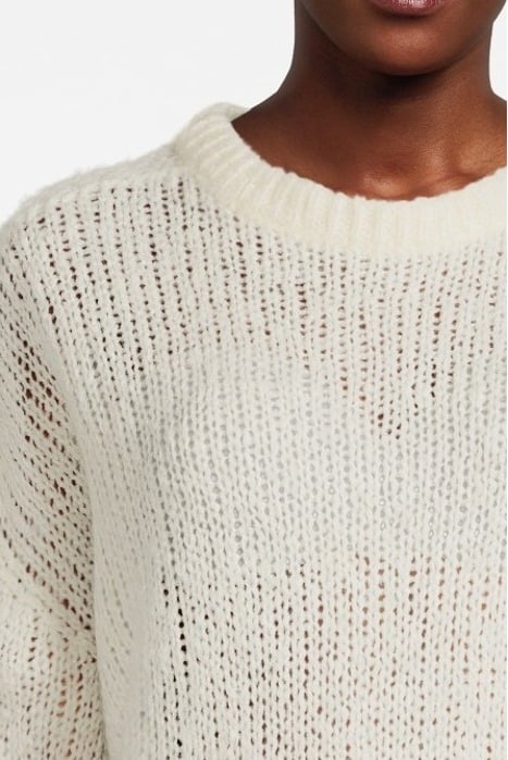 CREW-NECK PEARL WHITE 4