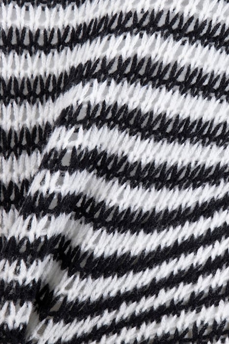 S.OLIVER PULLOVER WHITE-BLACK 3