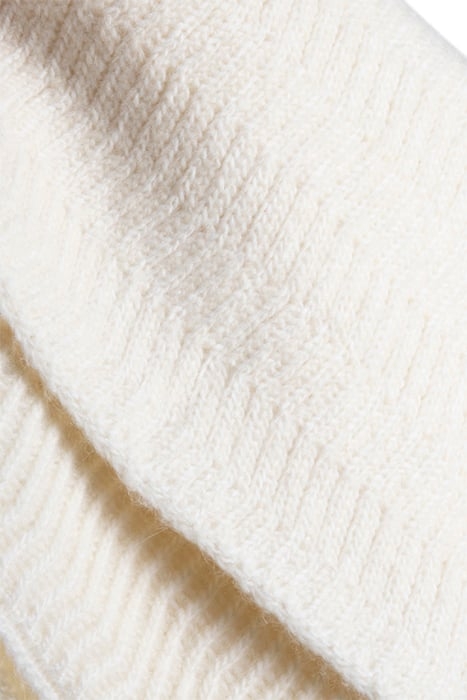 KNITTED SNOOD WINTER WHI 3