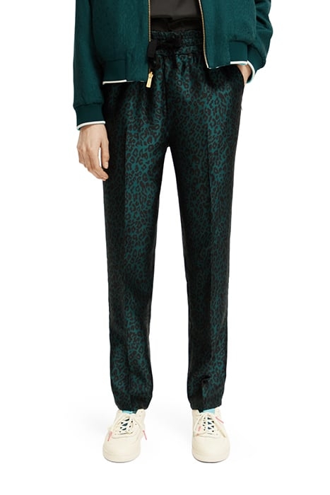 MAIA - MID RISE TAPERED LEG LEOPARD JACQUARD JOGGER CREATURE 1