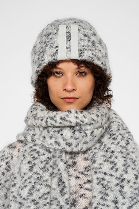 KNITTED BEANIE LEOPARD WARM WHITE 2